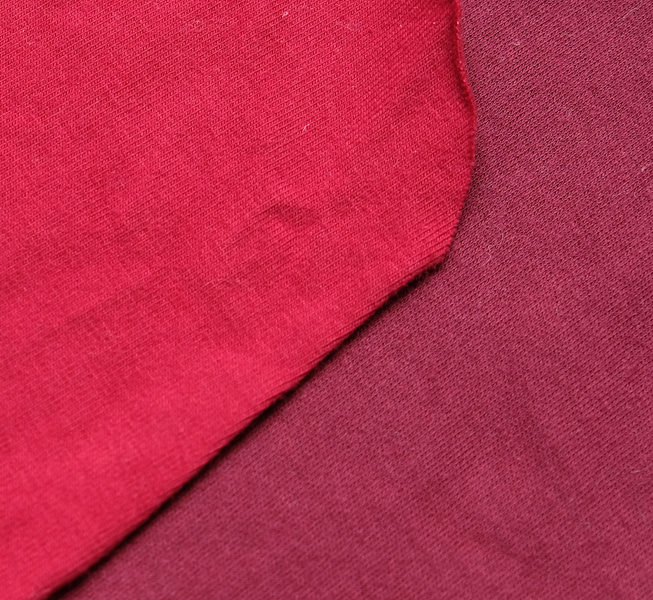 Farbvergleich rote Jerseystoffe